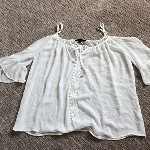 Open shoulder lace front top